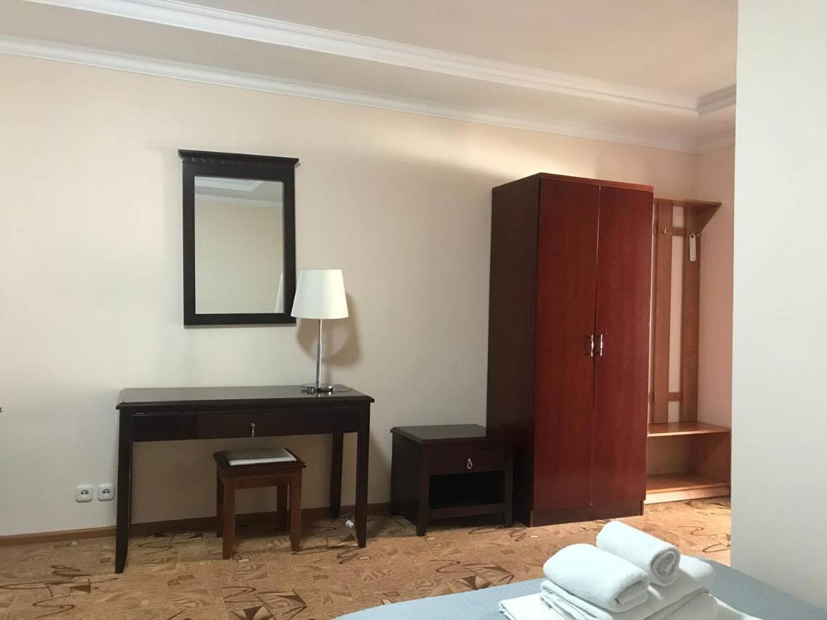 Hotel Eurasia Deluxe Borovoe Bagian luar foto