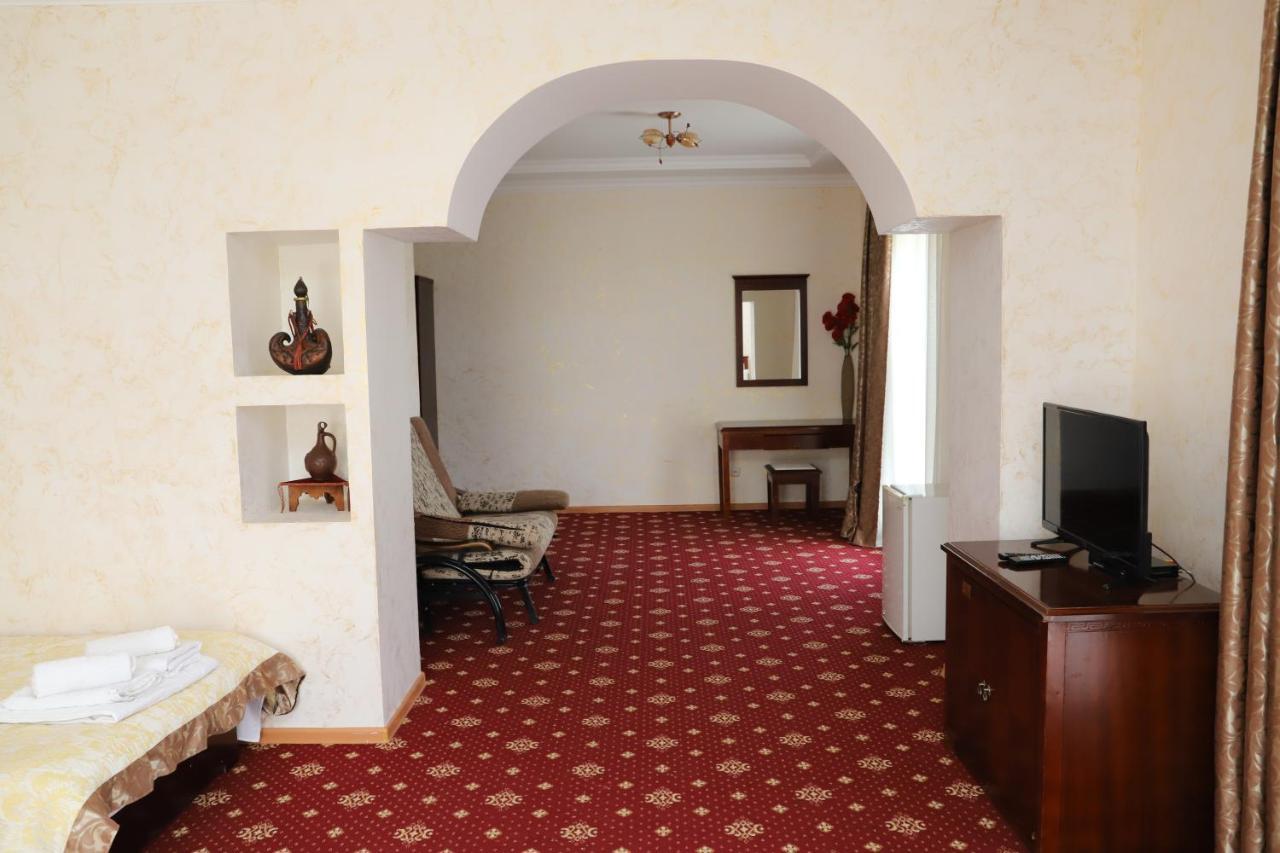 Hotel Eurasia Deluxe Borovoe Bagian luar foto