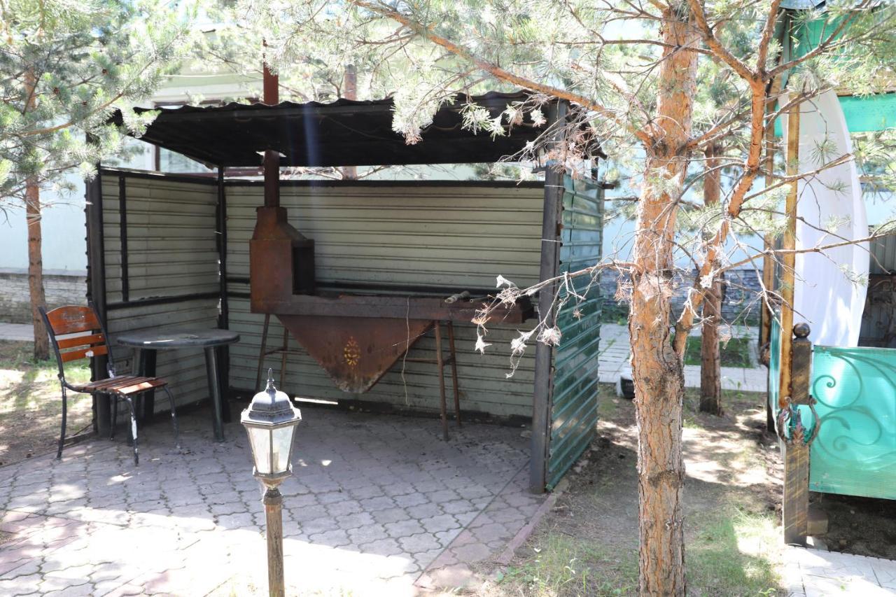 Hotel Eurasia Deluxe Borovoe Bagian luar foto